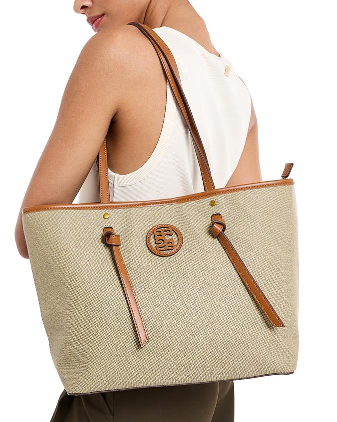 BCBG EVERYDAY TOTE BAG image number 5