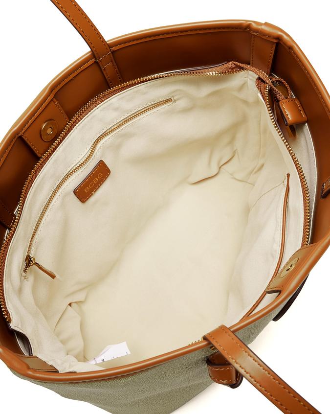 BCBG EVERYDAY TOTE BAG image number 4